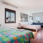 Casa Juan Arias * קוניל דה לה פרונטרה